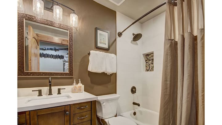 Bathroom with a tub