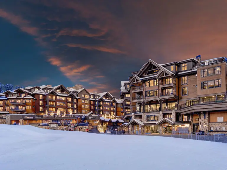Stunning resort overlooks Breckenridge and the valley in the wynne group Luxurious Holiday Getaways with Altitude Grand Colorado-at-Peak-8